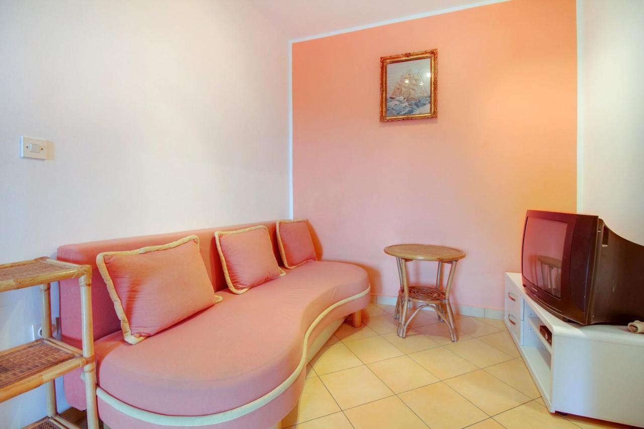 Apartment Mali Losinj 7879D Eksteriør billede